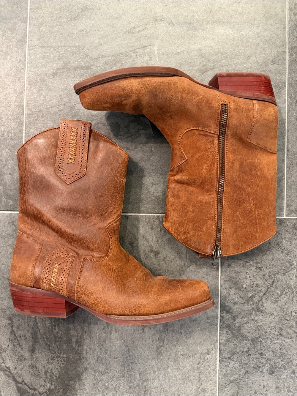 dingo Brown Leather Western Ankle Booties with Side Zip
